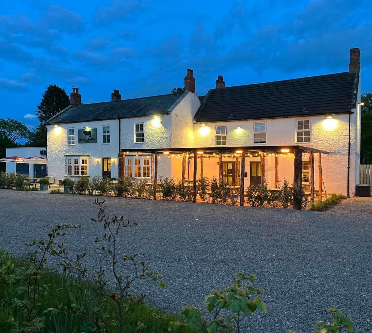 The Black Bull Inn Lowick  Zewnętrze zdjęcie